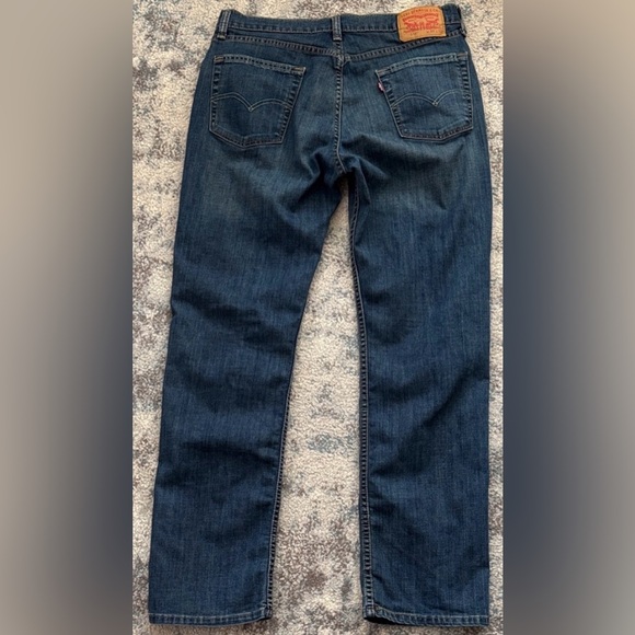 Levi's Other - Levi’s 514 Men’s Straight Fit Blue Jeans W33 L32 Classic Denim